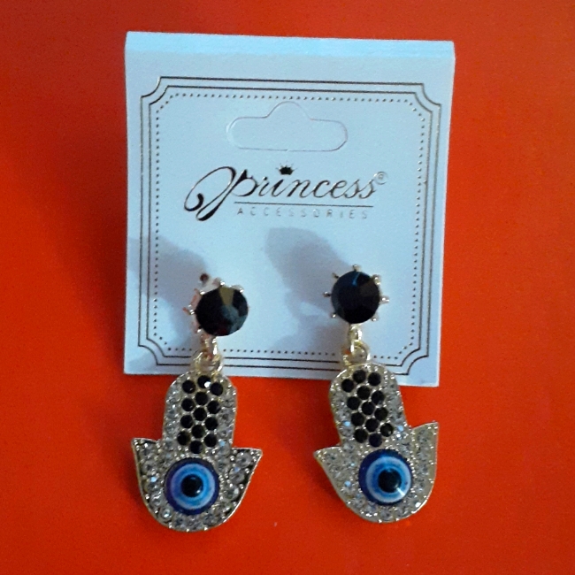 Womens Fashion Earrings 17$